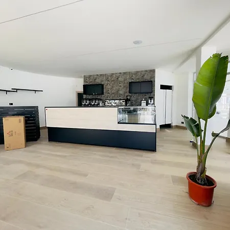 Apartment Demetra Seafront - Parking & Pool