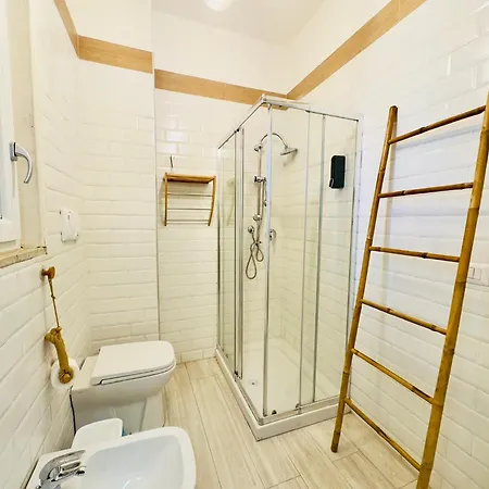 Demetra Seafront - Parking & Pool Apartamento *