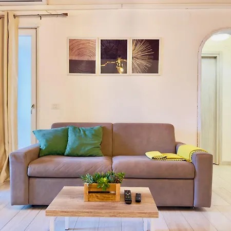 Apartman Demetra Seafront - Parking & Pool